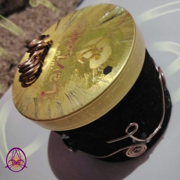 Valentines lavender FAUX DIAMOND RING - Picture 4 of 5